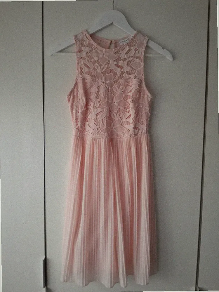 Kleid Gr. 32 Gr. 34 Gr. 158 Gr. 164 Gr. XS rosa festlich BODYFLIRT Sommer TOP