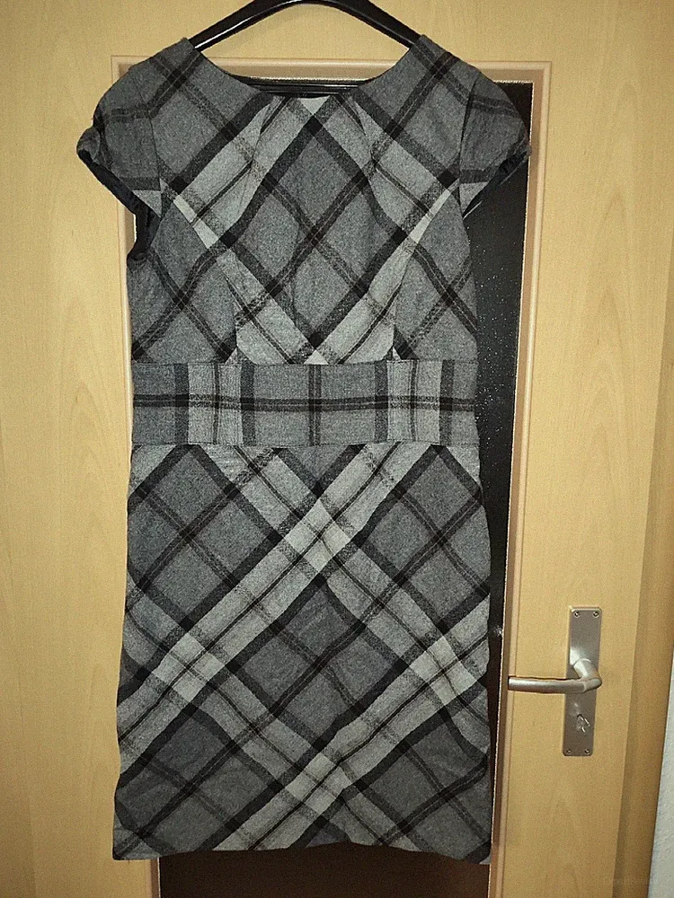 Kleid Gr. 40 in Schwarz/Frau Kariert von Taifun NEU