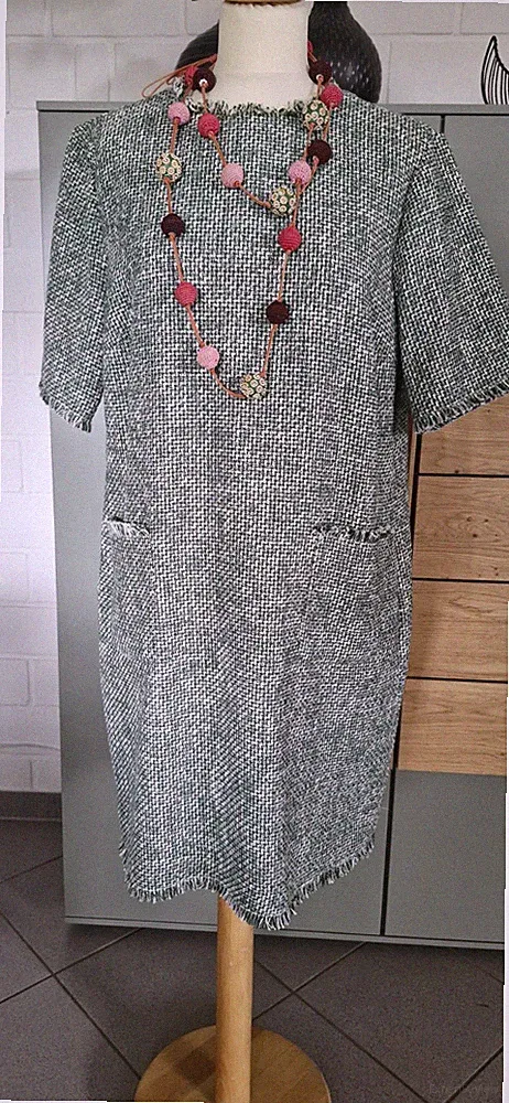 Kleid Gr.42 Hallhuber Fransen