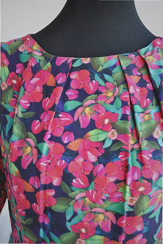 Kleid Handarb. Viskose Sommer neu Blau Pink Grün 38 - 40 Etuikleid