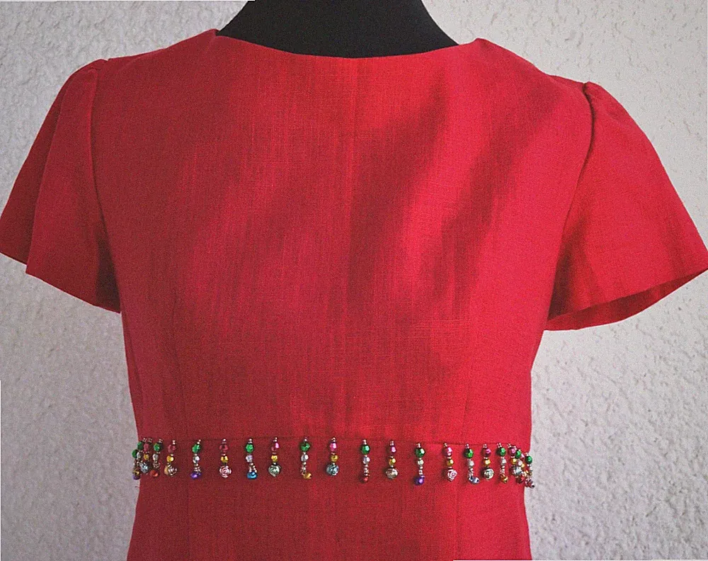 Kleid Handarbeit neu edles Leinen Rot 38 - 40 Etuikleid Perlenborte Sommerkleid