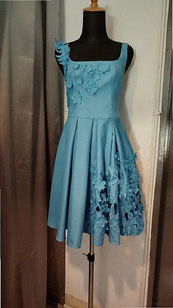 Kleid, Hochzeitsgast, Designerkleid, blau, 36, ähn. Oskar de la Renta, Stickerei