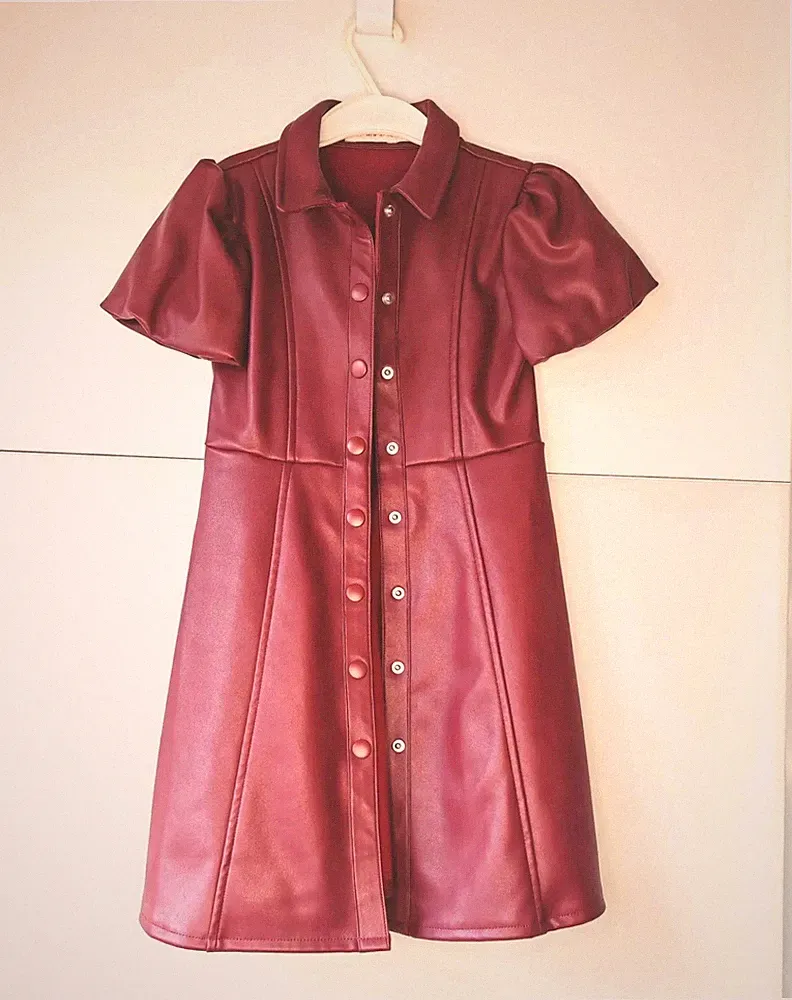 Kleid Mädchen Kunstleder Knöpfe C&A Größe 110 Braun Bordeaux Fleece Futter