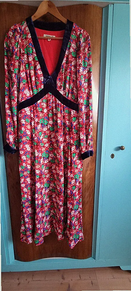 Kleid mit Blumenmuster, Größe 42, BODEN GR, wie neu Viskose