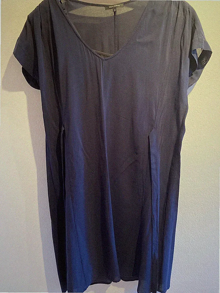 Kleid mit Unterkleid, 2 Bändchen zum hinten Zusammenbinden für den Sommer