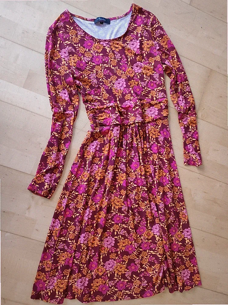 Kleid, rot-gemustert, mit langen Ärmeln von Aniston, Gr.42