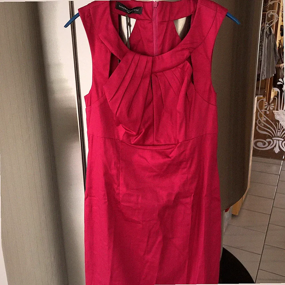 Kleid rot raffiniert geschnitten Sandro Ferrone neu mit Etikett Ital. Gr. 46