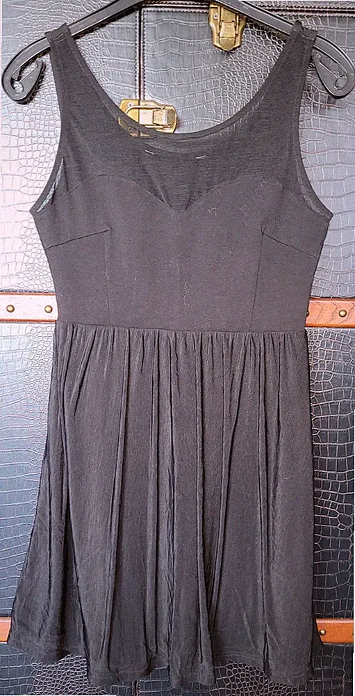 Kleid schwarz Gr. S locker leicht elegant vielseitig aus Materialmix, Midi