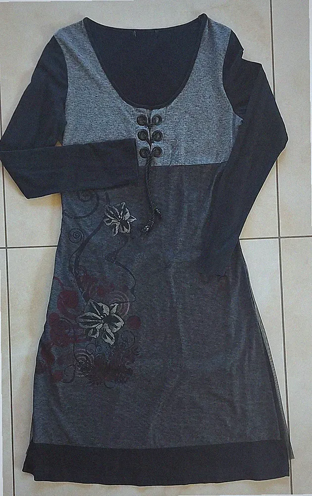 Kleid Schwarz Grau Blumenmuster Gr. M