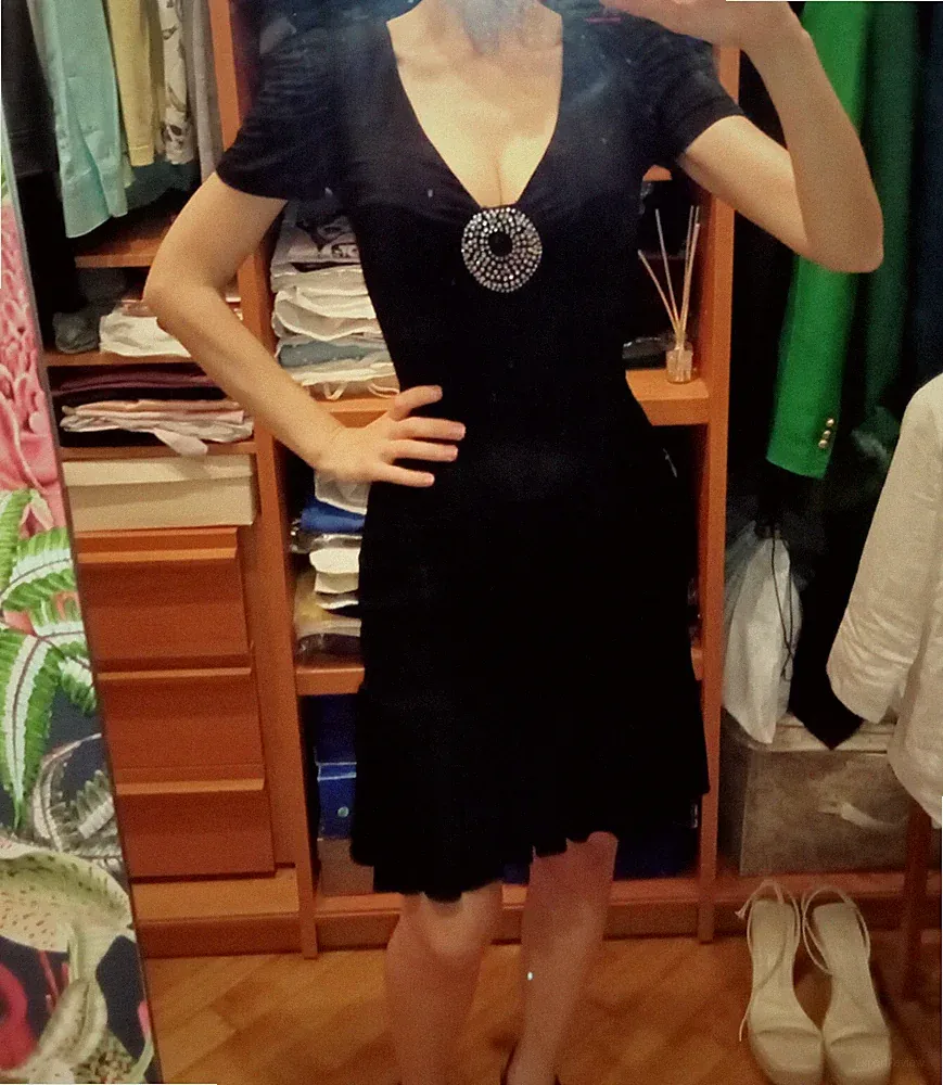 Kleid schwarz Schmuck