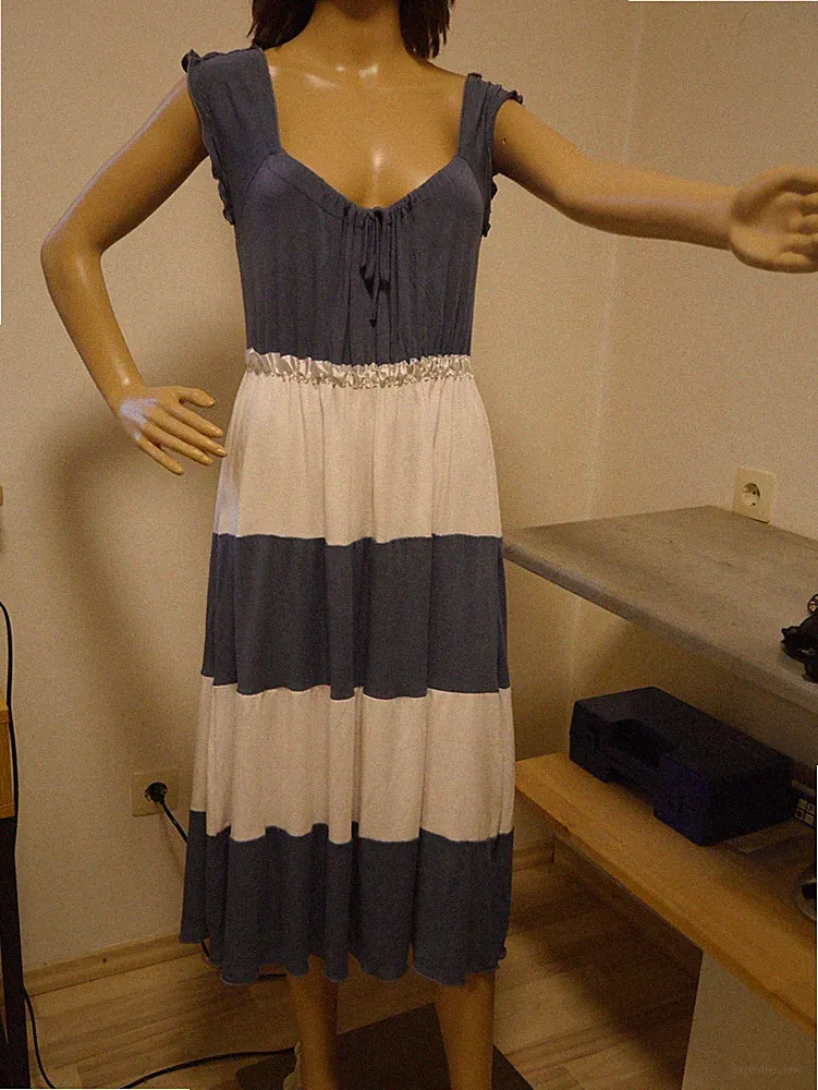 Kleid Sommerkleid Damenkleid Gr.38/40 Baumwollmischung sehr leicht luftig GUT!