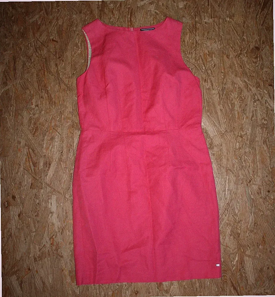 Rosa Etui kleid