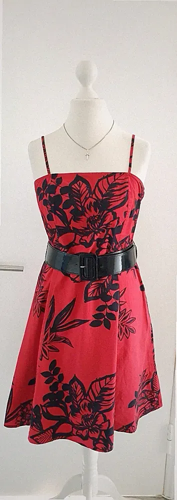 Kleid Yessica C&A rot schwarz Blumenmuster Gr 40 evt 38 Gürtel A-Linie knielang