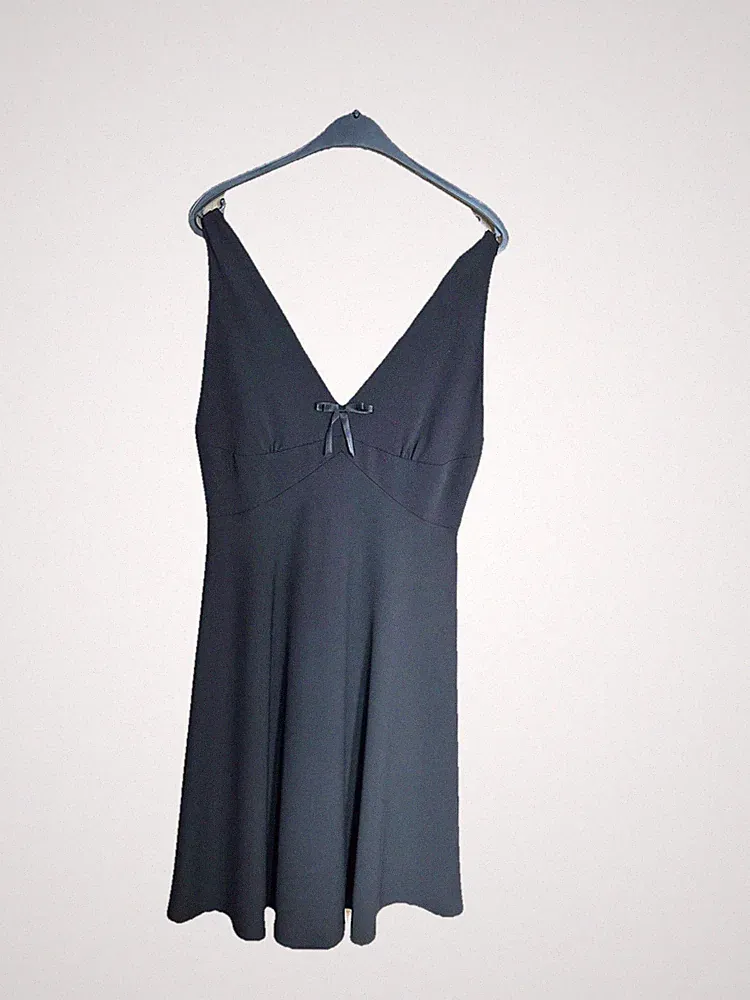 „ Kleine schwarze“ Kleid für alle Anlässe