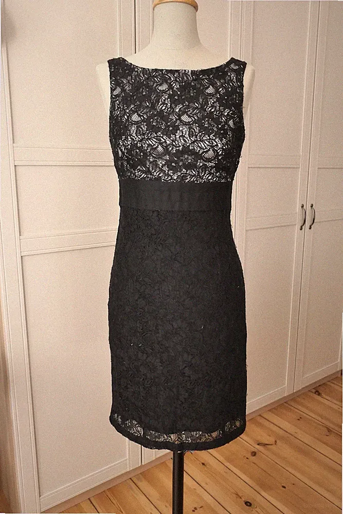 kleines schwarzes Spitzenkleid, Gr. 36 Jake*s