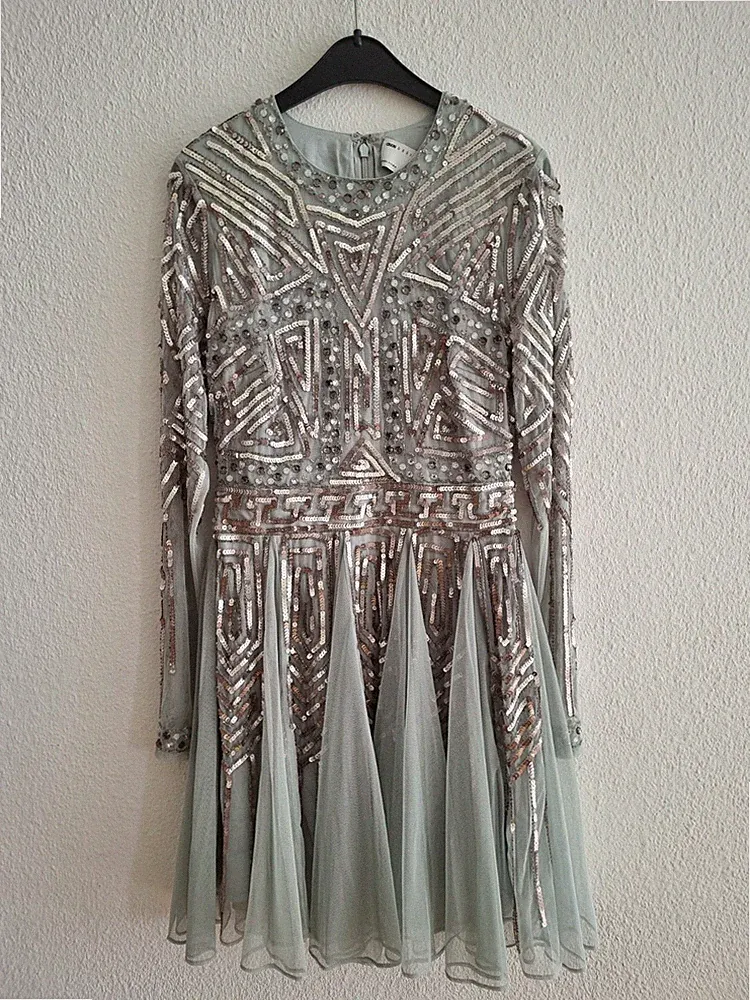 Langarm Mini Cocktailkleid | Salbei | Pailletten Schmuckstein Tüll | ASOS Design