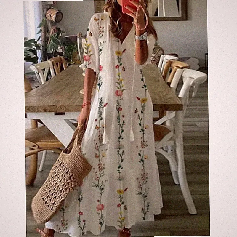 Langes Damen Sommerkleid im Boho-Stil, Blumenmotiv als lockeres Tunikakleid