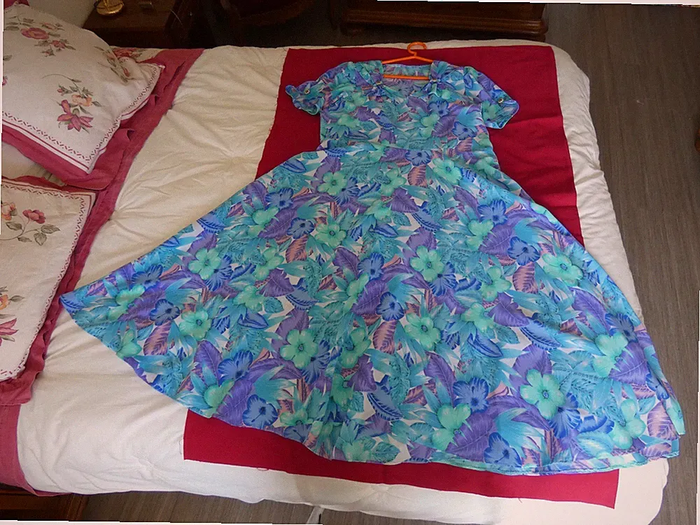 LANGES MAXI Kleid Frühling Sommer Damen Größe 48 XL blau grün BLUMENMUSTER