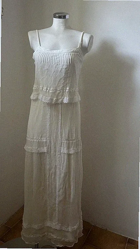 Langes Seidenkleid