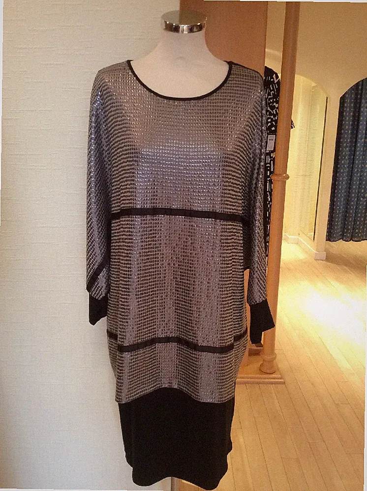 Latte Kleid Größe 18 neu mit Etikett schwarz Zinn Pailletten Lagenlook UVP 185 £ jetzt 56 £