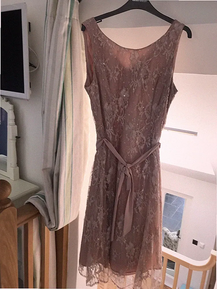 Laura Ashley Bonbon Rose Kleid UK Größe 14 (keine Rücknahme)