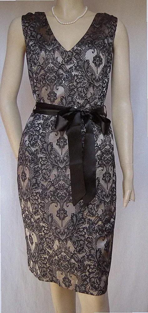 Laura Ashley Kleid 38 schwarz gold Hochzeit Etui Blumen Barock Muster festlich