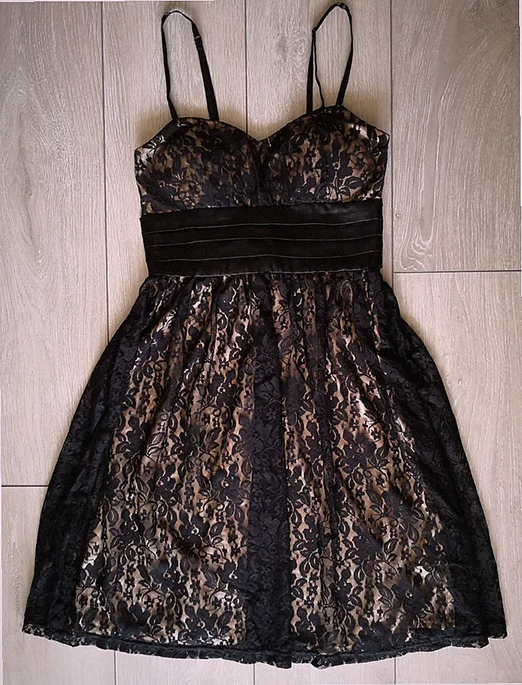 Laura Scott Etuikleid Cocktailkleid PartykleidSpitze Schwarz Geld Gr. 32 NEU