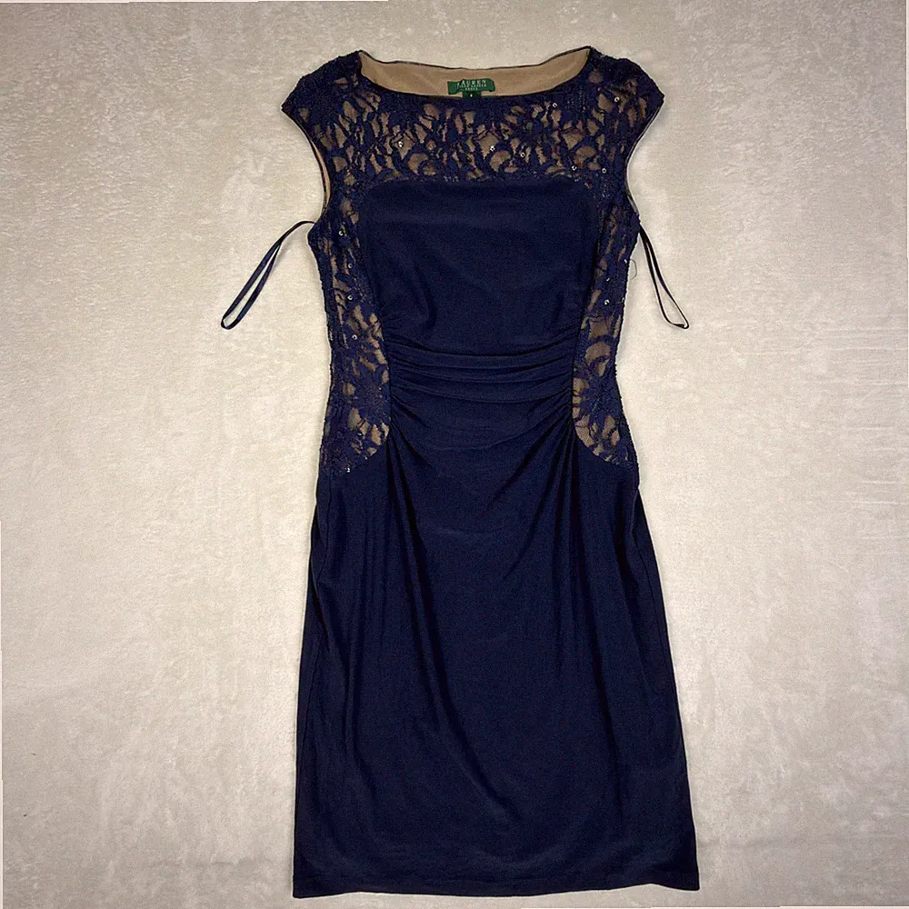 Lauren Ralph Lauren Kleid US6 EU36 Navy Blau Spitze Rüschen Etuikleid Kappe
