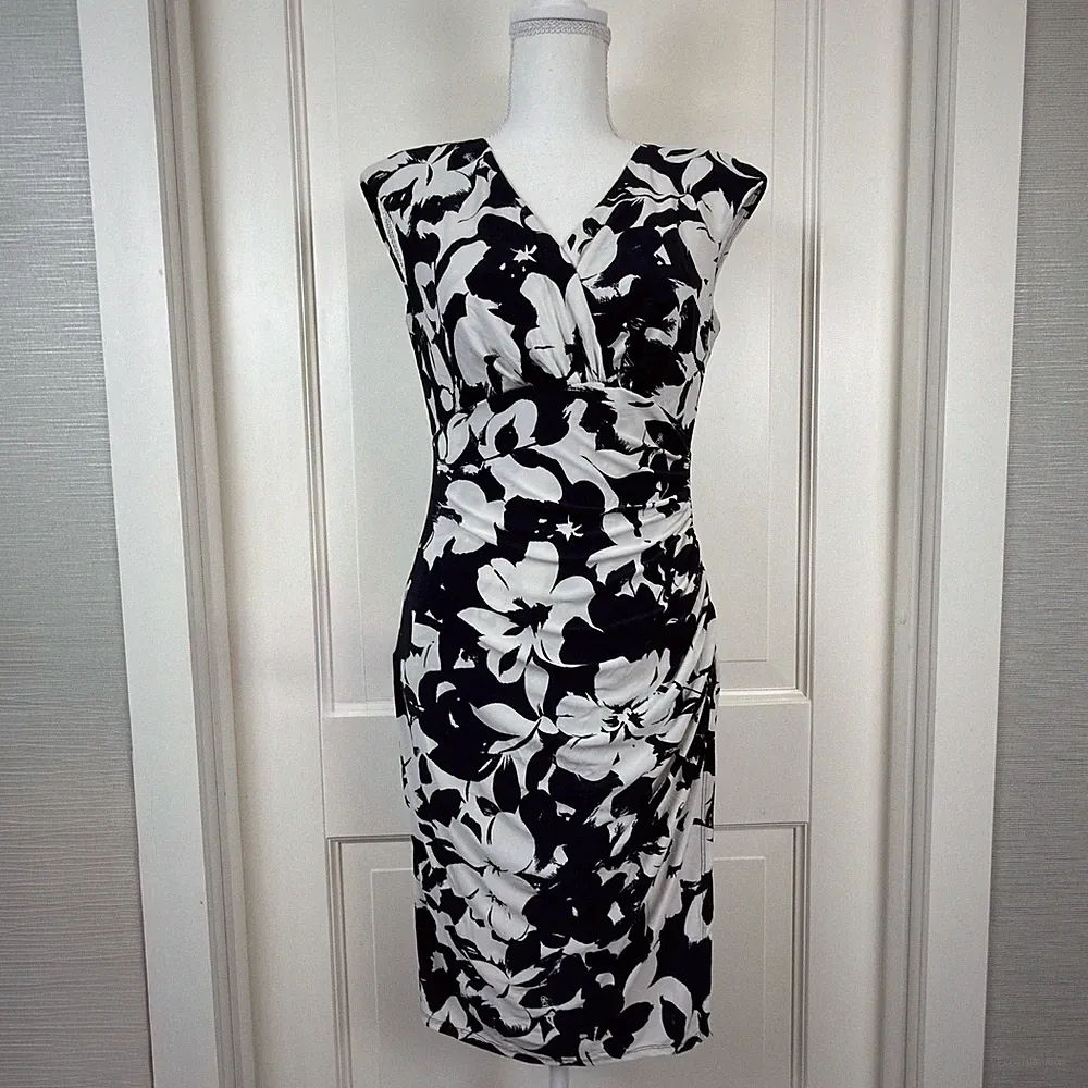 Lauren Ralph Lauren Kleid US6 EU36 Schwarz Weiß Blumen Rüschen Stretch Etui