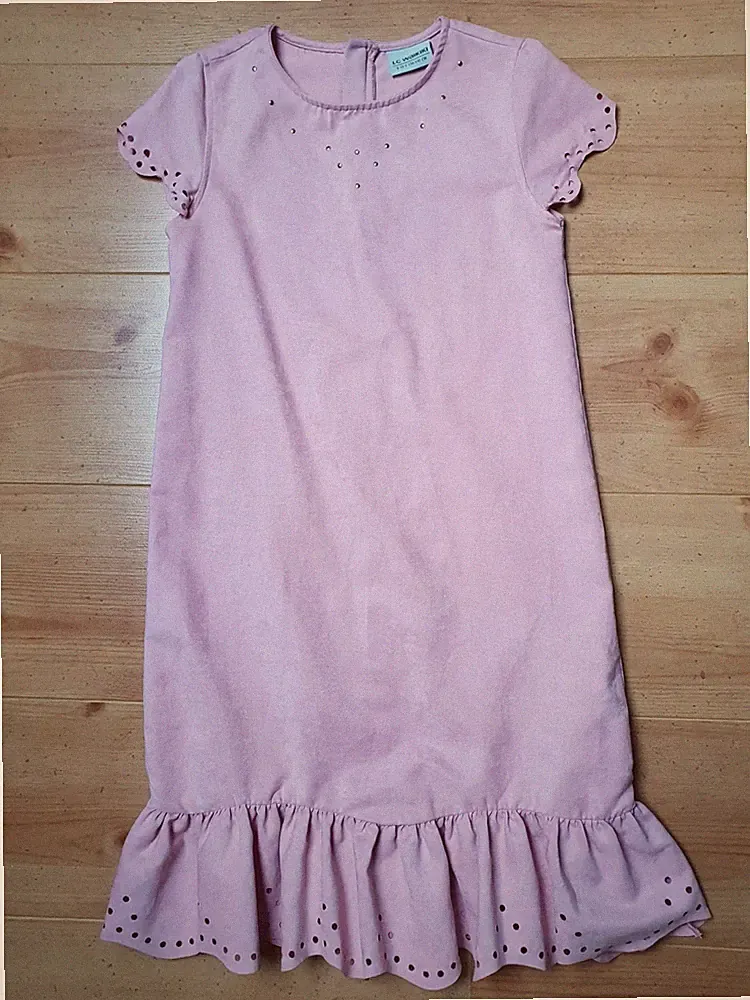 LC Waikiki schickes Mädchen Kleid Gr.134/140 Lochstickerei festlich