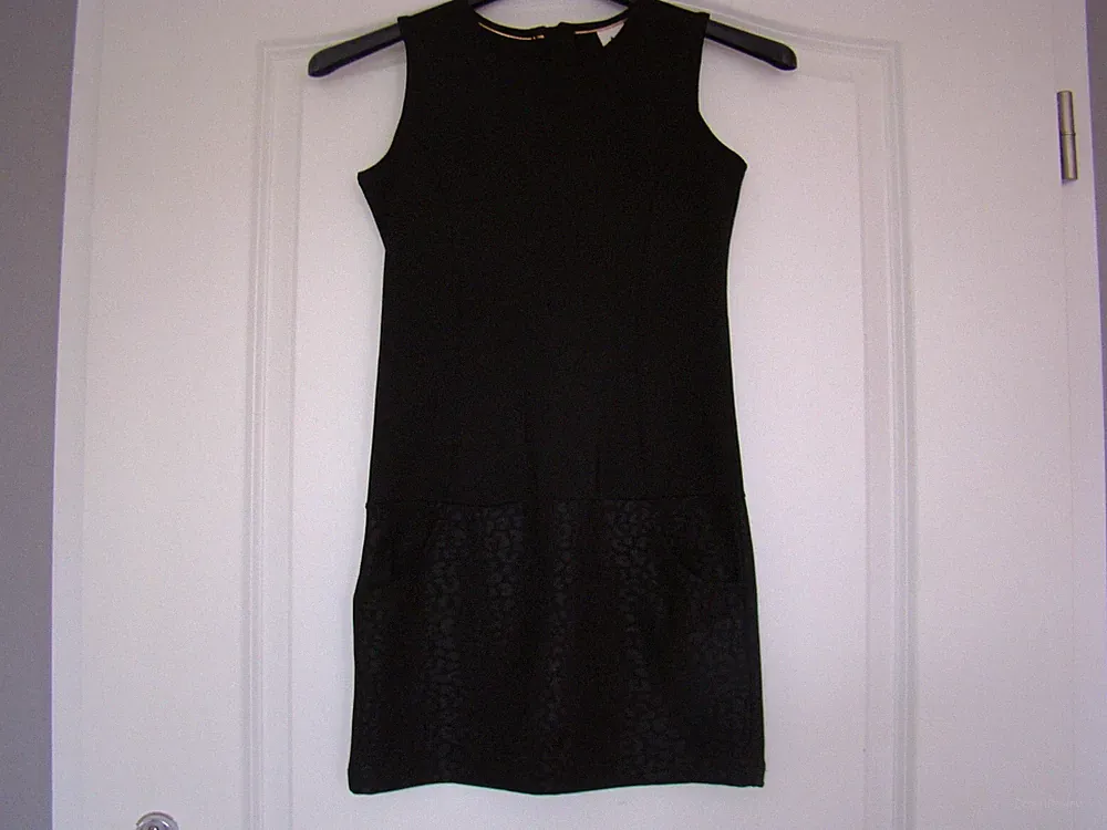 LEO Muster GIRL Etui Shirt Mini Kleid 134 Mädchen Bluse Shirt Tunika schwarz TOP