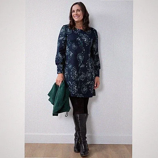 Lily & Me Aurilee Kleid - Wolke Blume marineblau - Größen 10 12 14 16 - Brandneu mit Etikett