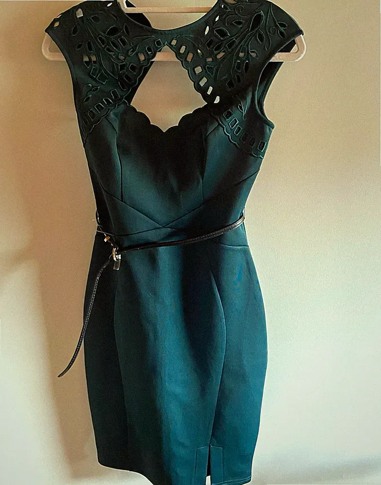 Lipsy London Damen Etuikleid Grün Kurzarm Herzausschnitt Cut-Out Kurz Gr 36