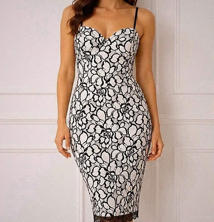 Lipsy Michelle Keegan Spitzen Bleistiftkleid UK10 schwarz weiß figurbetont Hochzeitsgast