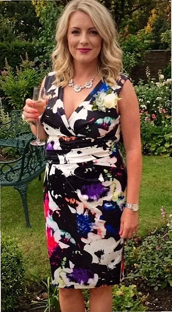 Lipsy VIP Floral Bodycon Kleid 8 Hochzeitsgäste Sommer V-Ausschnitt Mehrfarbig Satin