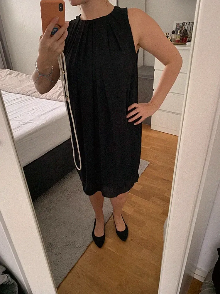 Lockeres Kleid H&M S Sommerkleid Businesskleid NEU schwarz