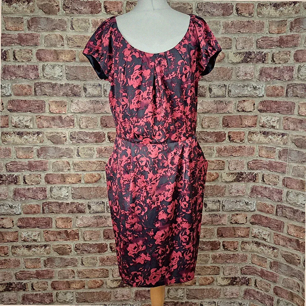 Long Tall Sally Kleid UK 16 rosa grau Blumen Satin Pencil Tall Anlass Hochzeit