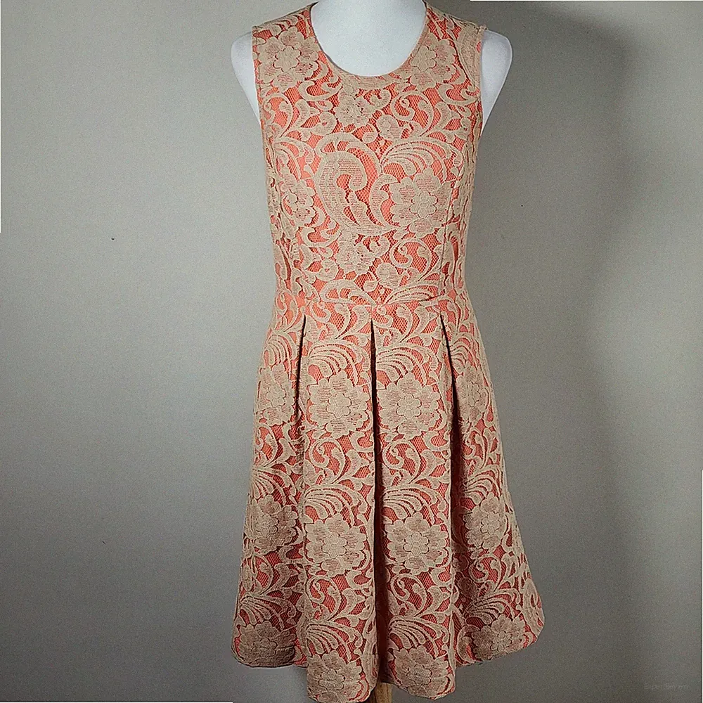 Lord & Taylor Lace Fit & Flare Dress Womens 2 Floral Party Wedding Guest Cottage