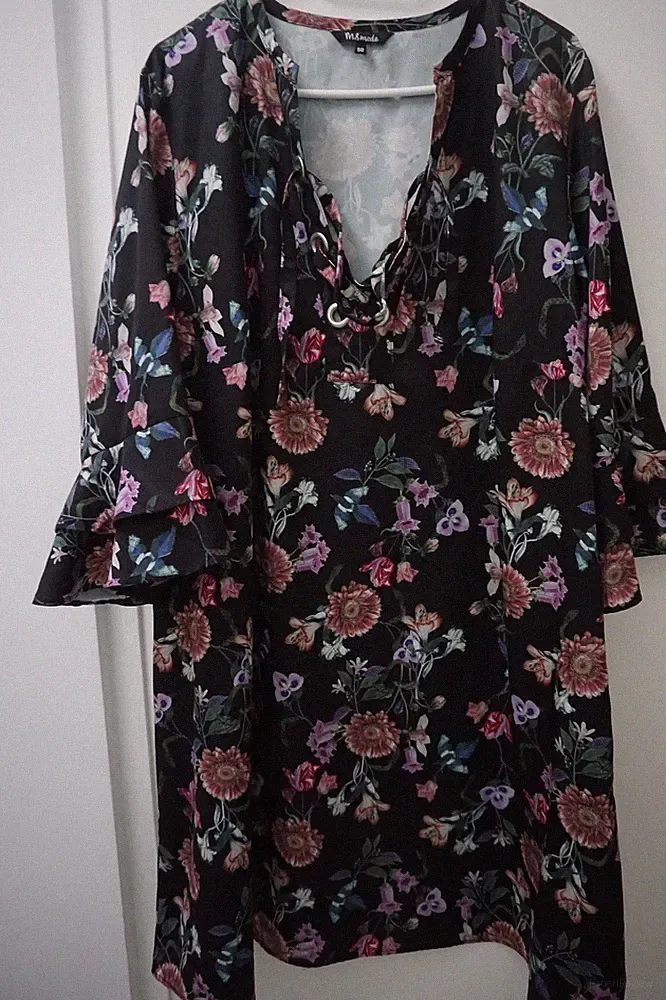 M&S Mode Sommer Boho Rüschen Volant Tunika Kleid Blumen Gr 50 gut erhalten