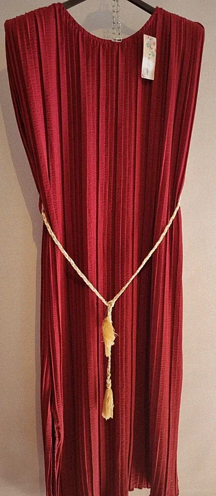 Made in Italy,Damen Kleid,Sommerkleid,Plissee-Kleid,Schlitz, Rot, Einheitsgröße