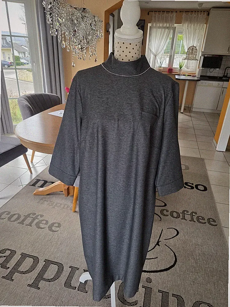 MADELINE NEU Kleid Größe 48 Grau Farbe mit Reißverschluss Hinten NEU