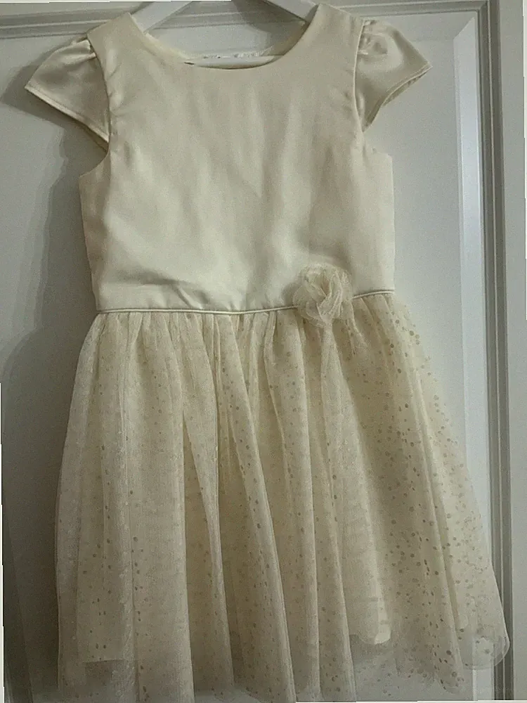Mädchen Kleid Festlich Gr. 116 Beige Guter Zustand