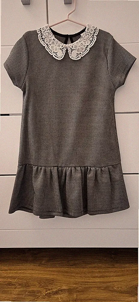 Mädchen Kleid Kurzarm von Zara Gr. 128 Top Zustand Wie Neu