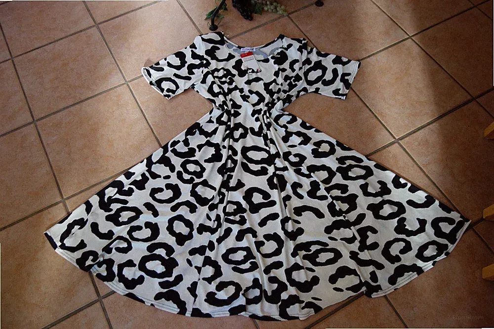 MAGNA Sommer Kleid 48 50 NEU schwarz weiß Grafik Stretch A-Linie LAGENLOOK