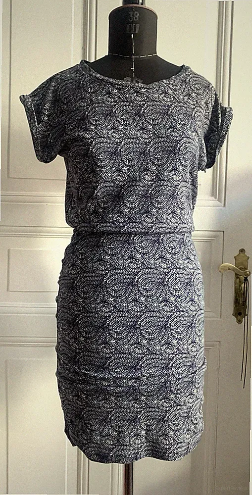 MAJE Etui Kleid Stretch Gr.3