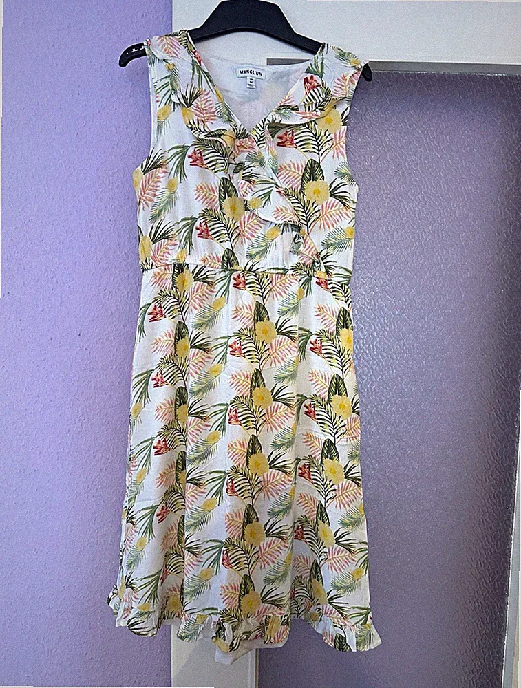 Manguun Kleid Gr. M multicolor Blumen A-Linie V-Ausschnitt Rüschen