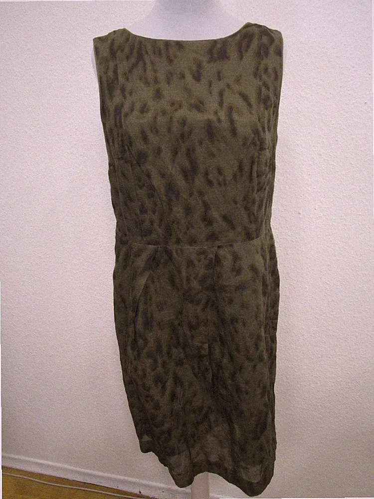 Marc Aurel Kleid Etuikleid ärmellos khaki/grün Animalprint Gr.42 (M60-107)