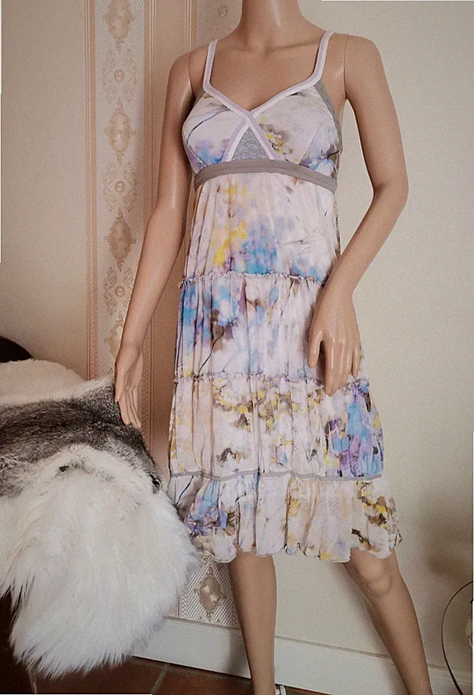 MARC CAIN Damen Chiffon VOLANTS Kleid Etuikleid DRESS edel Stretch XS/S FLIEDER