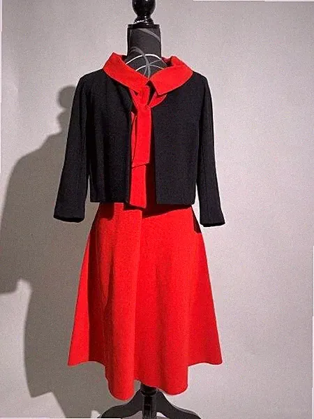 Marc Cain Kleid mit Marc Cain Jacke, rot-schwarz, Gr. 38