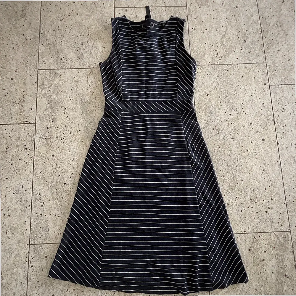 Marc O'Polo Damen Kleid Gr. 34 blau/weiß gestreift ärmellos knielang A-Linie
